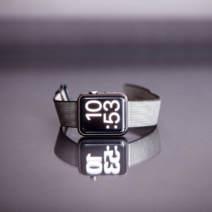 Reloj Gris